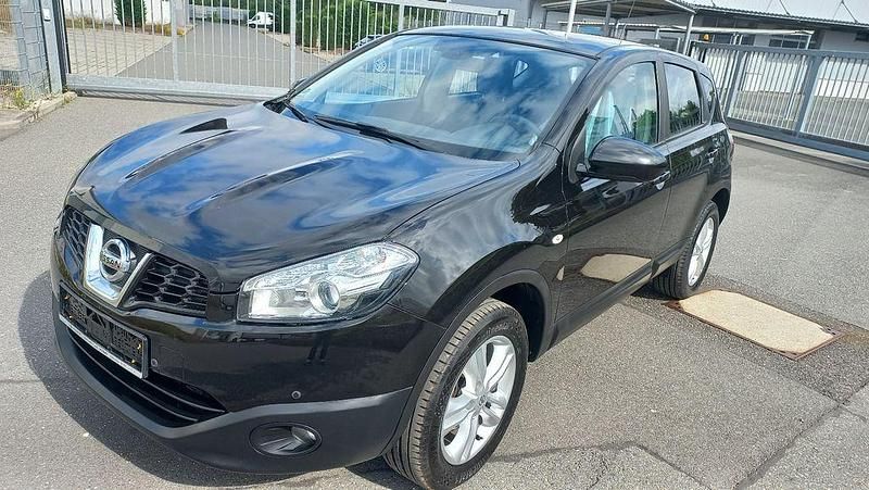 Schwarz Gebraucht 2013 Nissan Qashqai Acenta SUV | 9.750 € (Etwas zu teuer) - Bild 1/4