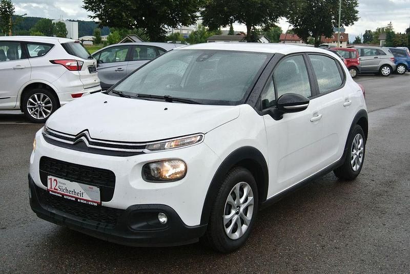 Weiß Gebraucht 2019 Citroën C3 Shine Kleinwagen | 11.490 € (Guter Preis) - Bild 1/4