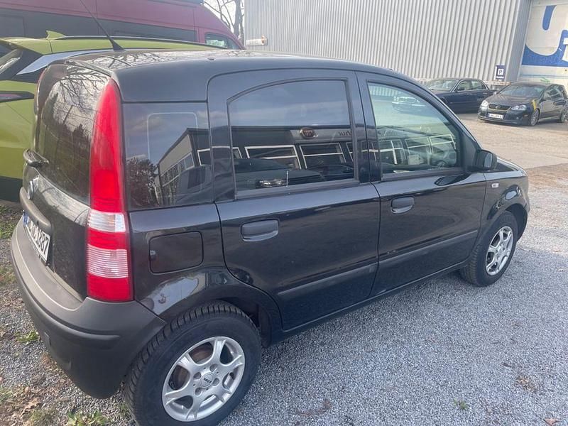 Gebraucht Fiat Panda Active 54 PS (39 kW) 2009 Schwarz Kleinwagen