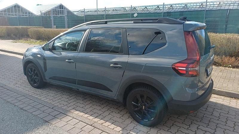 Gebraucht Dacia Jogger Extreme 101 PS (74 kW) 2023 Grau Van / Kleinbus