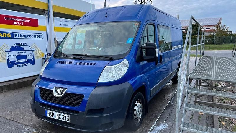 Blau Gebraucht 2012 Peugeot Boxer Van | 18.500 € - Bild 1/4