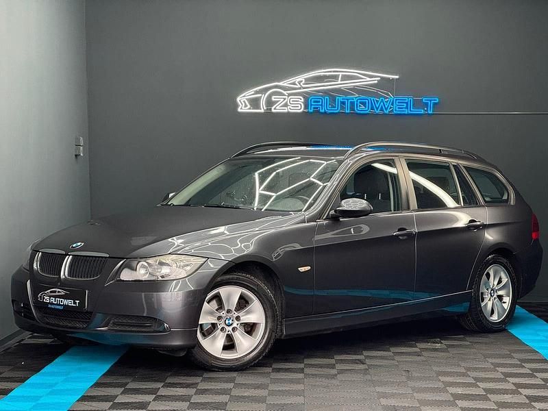 Gebraucht BMW 318 Advantage 129 PS (94 kW) 2007 Grau Kombi