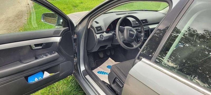 Używany Audi A4 102 KM (75 kW) 2008 Szary Kombi