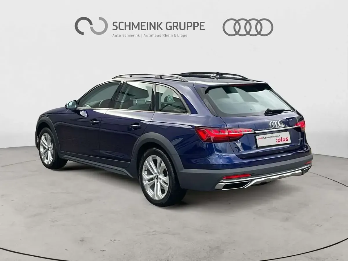 Gebraucht Audi A4 Allroad Ambiente 204 PS (150 kW) 2023 Navarrablau metallic Kombi
