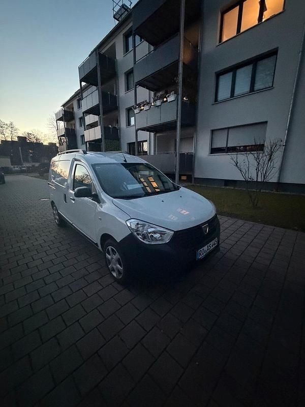 Weiß Gebraucht 2021 Dacia Dokker Van / Kleinbus | 10.000 € (Superpreis) - Bild 1/4