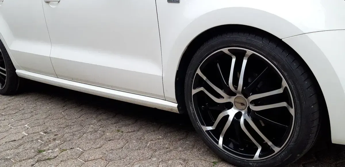 Gebraucht VW Polo Match 105 PS (77 kW) 2012 Weiß Kleinwagen
