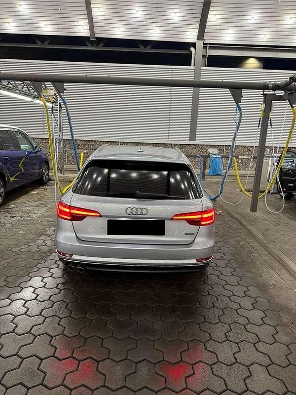 Gebraucht Audi A4 Design 272 PS (200 kW) 2016 Silber Kombi