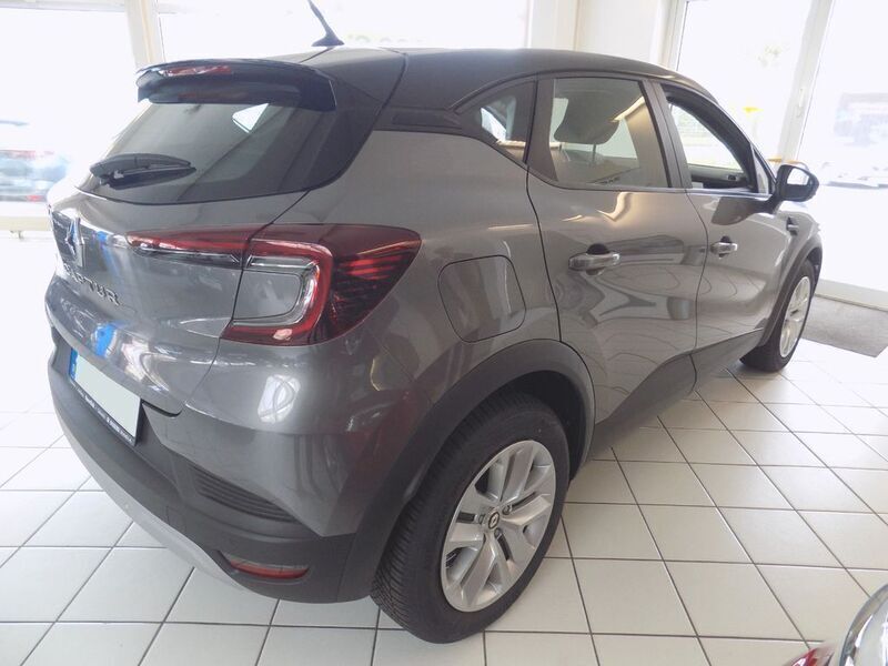 Gebraucht Renault Captur Zen 91 PS (66 kW) 2021 Grau SUV