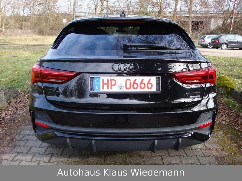 Gebraucht Audi Q3 Sport 200 PS (147 kW) 2023 Schwarz SUV