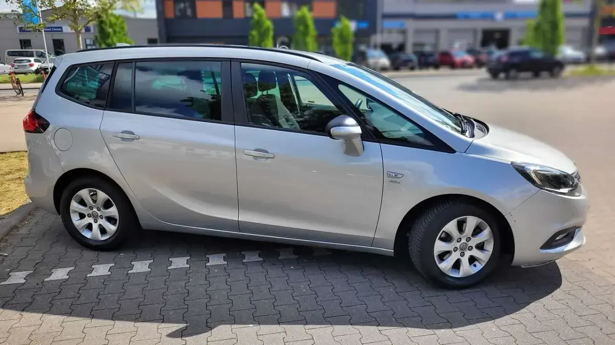 Gebraucht Opel Zafira Tourer Active 192 PS (141 kW) 2017 Grau Van / Kleinbus