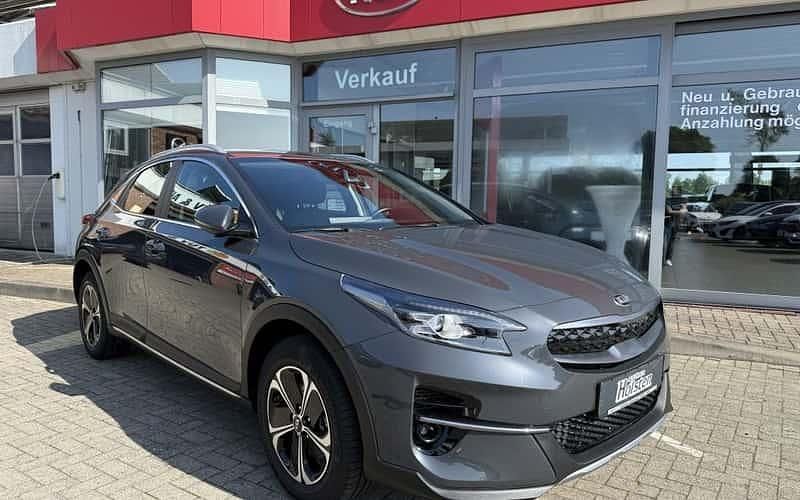 Orange Gebraucht 2021 Kia XCeed Vision SUV | 20.990 € (Etwas zu teuer) - Bild 1/4