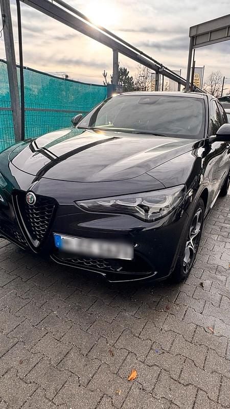Gebraucht Alfa Romeo Stelvio Competizione 210 PS (154 kW) 2023 Schwarz SUV