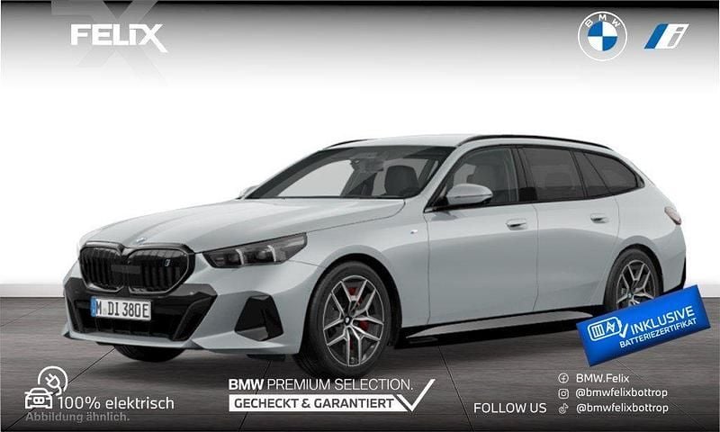 M brooklyn grau metallic Gebraucht 2024 BMW i5 M Sport Limousine | 61.880 € - Bild 1/4