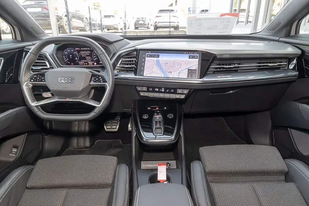 Gebraucht Audi Q4 Sportback e-tron Sport 219 kW (299 PS) 2022 Kieselgrau SUV
