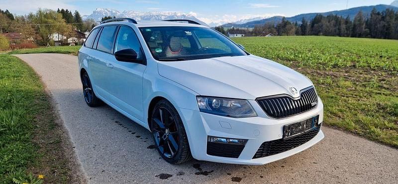 Gebraucht Skoda Octavia RS 184 PS (135 kW) 2016 Weiß Kleinwagen