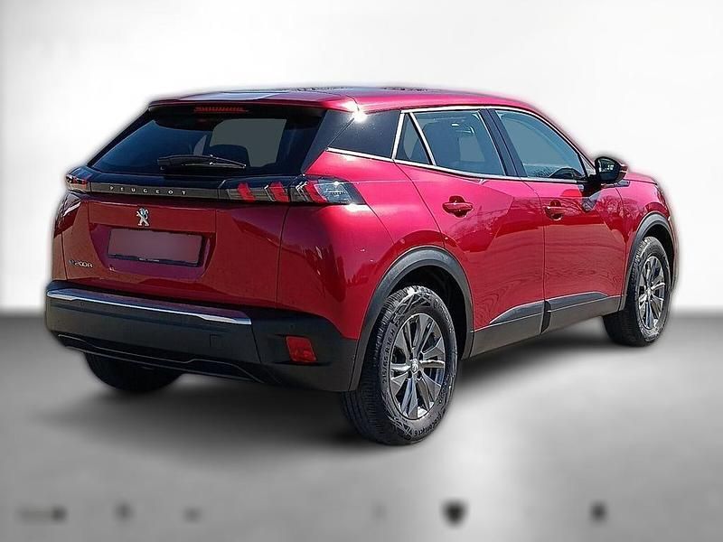 Gebraucht Peugeot e-2008 Active 100 kW (136 PS) 2022 Rot metallic SUV