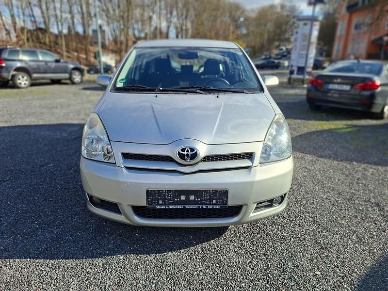 Gebraucht Toyota Corolla Verso 130 PS (95 kW) 2006 Silber Van / Kleinbus