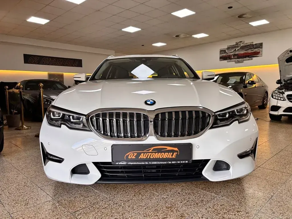 Gebraucht BMW 320 Luxury Line 190 PS (139 kW) 2020 Weiß Kombi