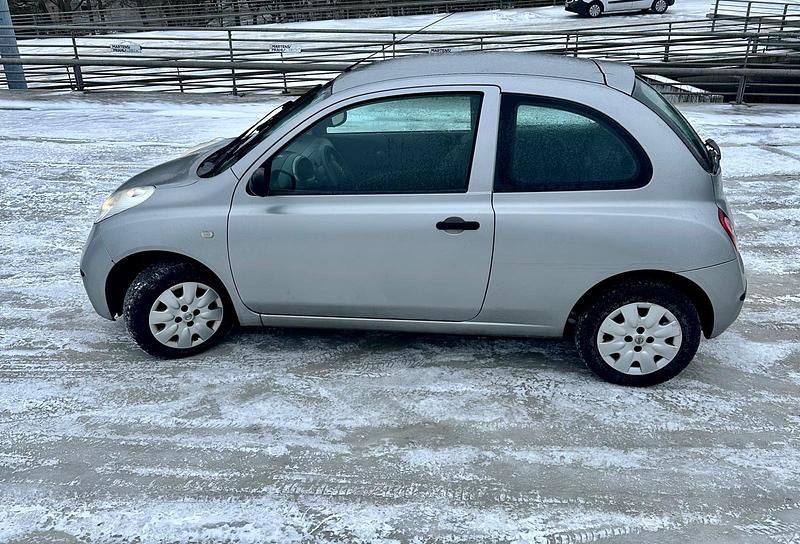 Gebraucht Nissan Micra 60 PS (44 kW) 2005 Silber Kleinwagen