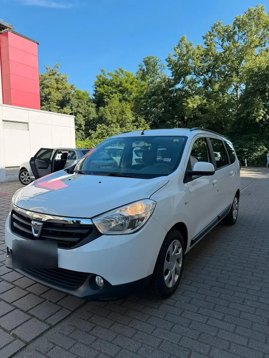 Gebraucht Dacia Lodgy 114 PS (83 kW) 2017 Weiß Van / Kleinbus