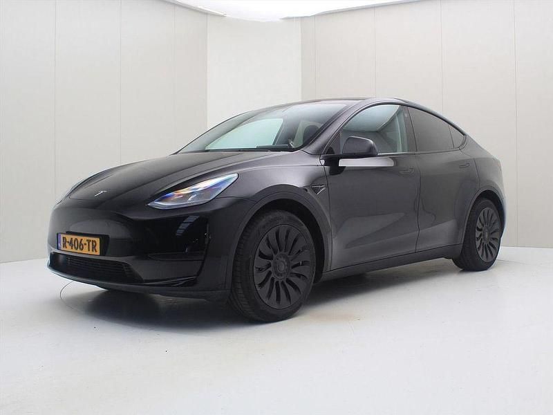 Schwarz Gebraucht 2022 Tesla Model Y Standard Range SUV | 28.900 € (Fairer Preis) - Bild 1/4
