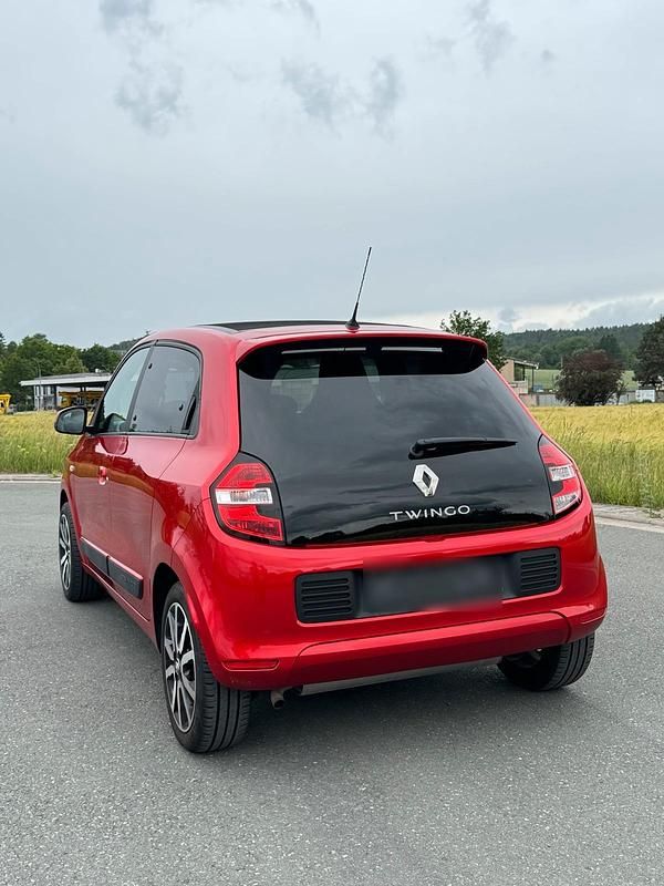 Gebraucht Renault Twingo 90 PS (66 kW) 2018 Rot Kleinwagen