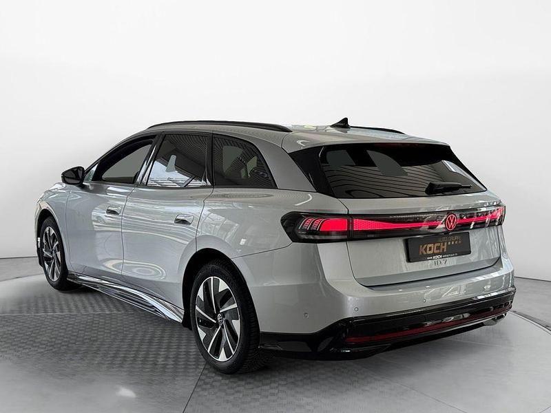 Gebraucht VW ID.7 Pro 210 kW (286 PS) 2025 Scale silver metallic Kombi