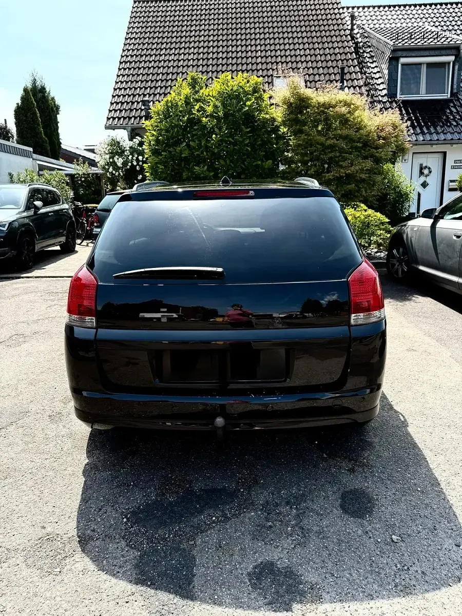 Gebraucht Opel Signum 155 PS (114 kW) 2007 Schwarz Kleinwagen