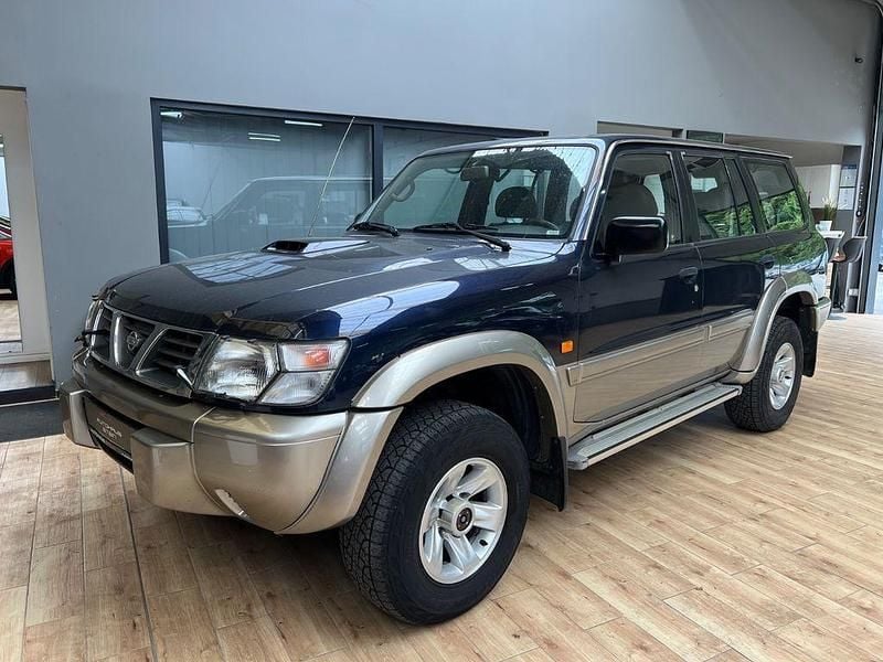 Blau Gebraucht 2002 Nissan Patrol Comfort SUV | 21.900 € (Teuer) - Bild 1/4