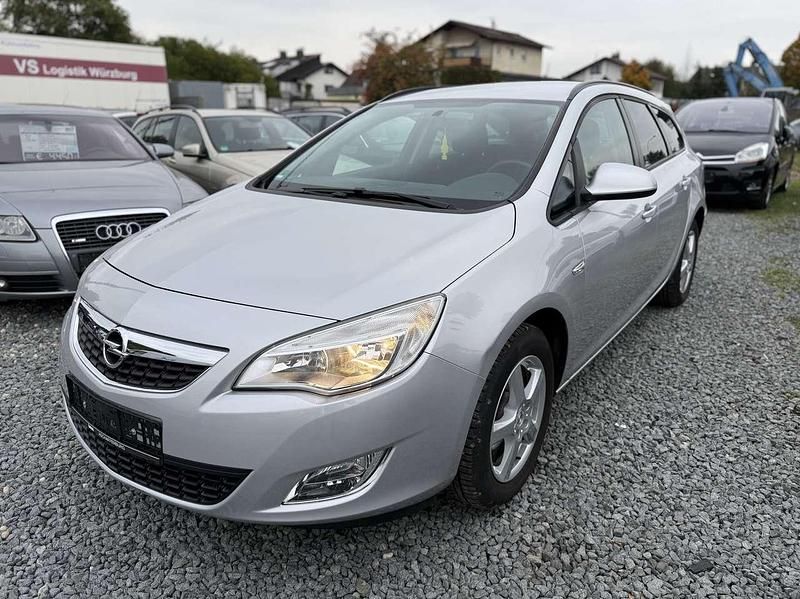 Argon silber/ice silver (m2) Gebraucht 2011 Opel Astra Design Edition Kombi | 2.999 € (Superpreis) - Bild 1/4