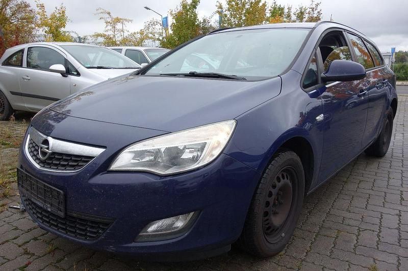 Gebraucht Opel Astra Selection 110 PS (80 kW) 2011 Blau Kombi