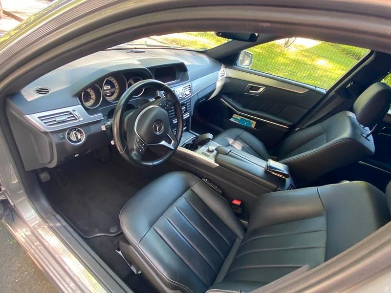 Gebraucht Mercedes E250 Avantgarde 205 PS (150 kW) 2015 Grau Kombi