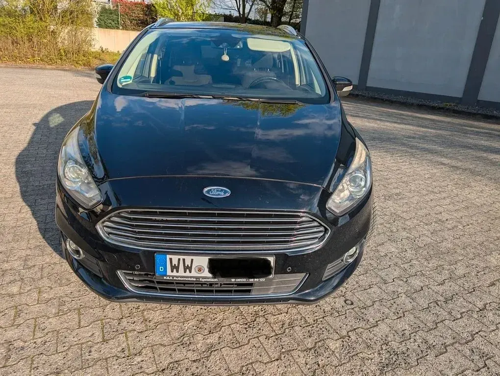 Gebraucht Ford S-MAX Titanium 150 PS (110 kW) 2016 Schwarz Van / Kleinbus