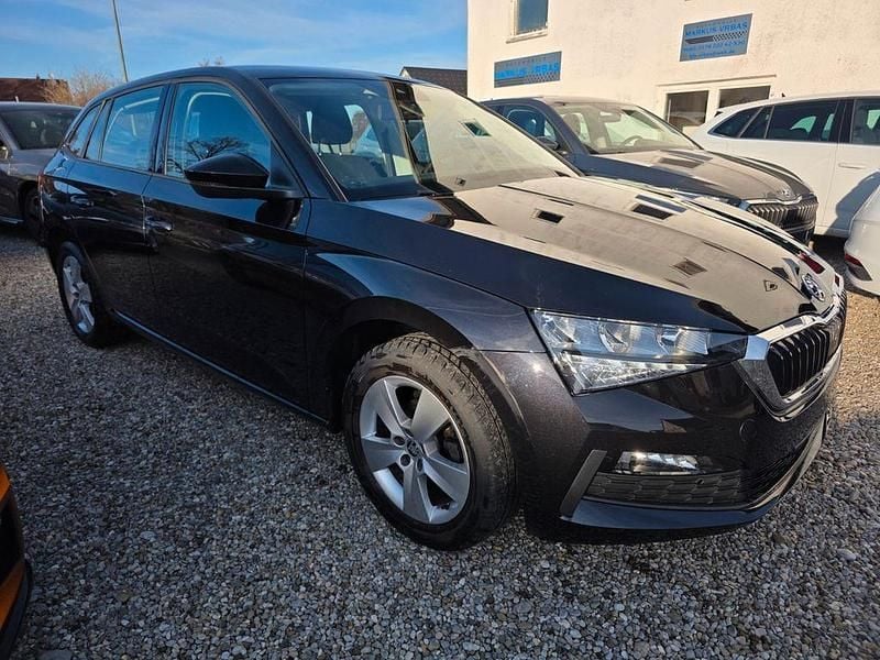 Gebraucht Skoda Scala 95 PS (69 kW) 2019 Schwarz Kleinwagen