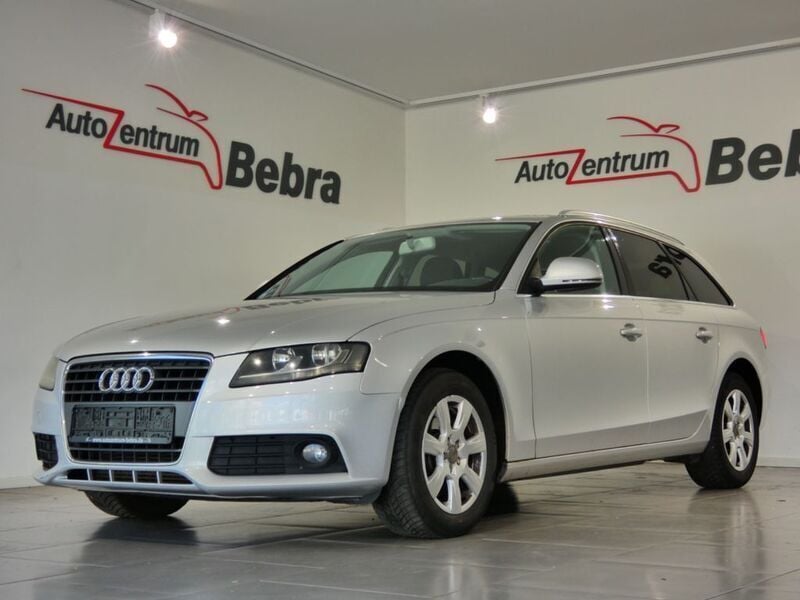 Eissilber metallic Gebraucht 2009 Audi A4 Ambiente Kombi | 3.990 € (Superpreis) - Bild 1/4