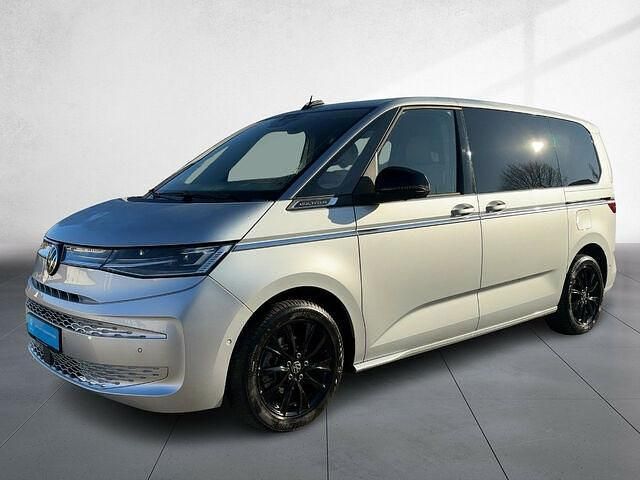 Gebraucht VW Multivan Style 150 PS (110 kW) 2024 Silber Van