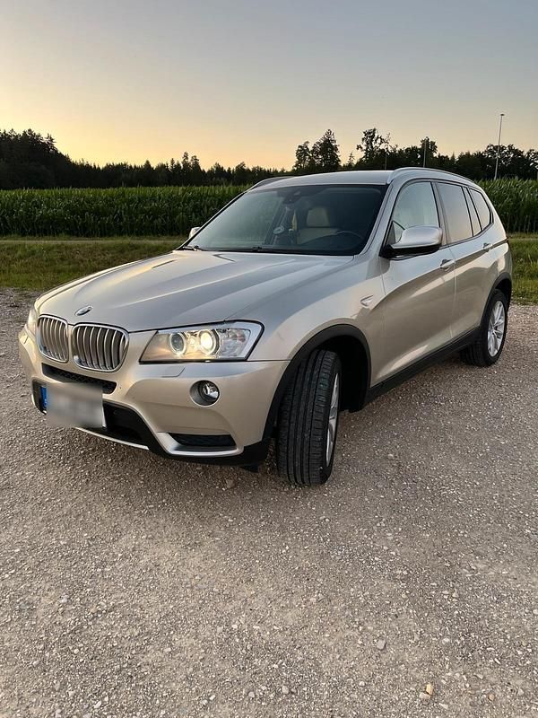 Grau Gebraucht 2013 BMW X3 SUV | 11.800 € (Guter Preis) - Bild 1/4