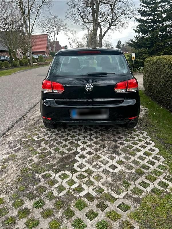 Gebraucht VW Golf VII 105 PS (77 kW) 2012 Schwarz Limousine