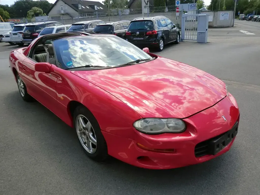 Gebraucht Chevrolet Camaro 193 PS (141 kW) 1998 Rot Cabrio