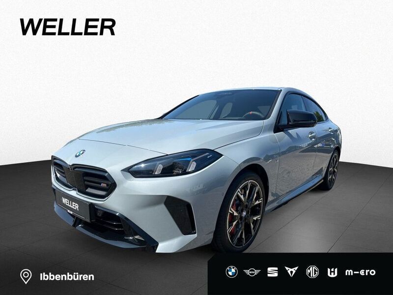 Grau Neu 2025 BMW M235 M Sport Limousine | 63.290 € (Fairer Preis) - Bild 1/4
