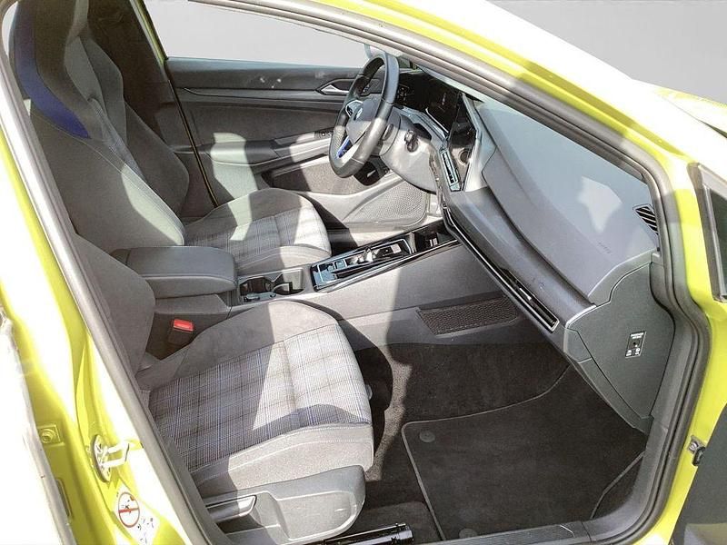 Gebraucht VW Golf GTE 245 PS (180 kW) 2022 Gelb Limousine