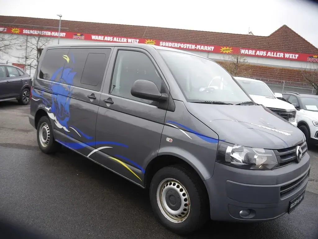 Gebraucht VW Caravelle Trendline 140 PS (102 kW) 2011 Grau Van