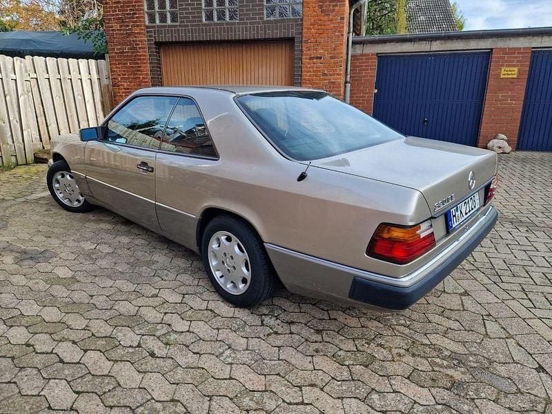 Second-hand Mercedes E320 220 CP (161 kW) 1992 Coupe