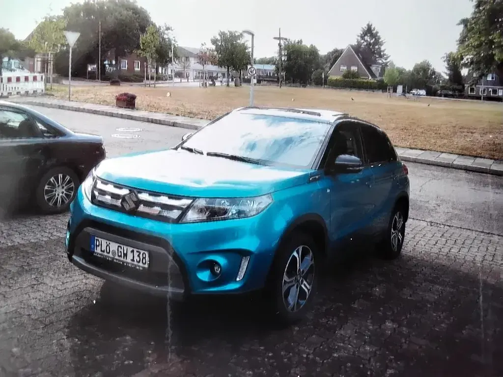 Gebraucht Suzuki Vitara 114 PS (83 kW) 2015 SUV