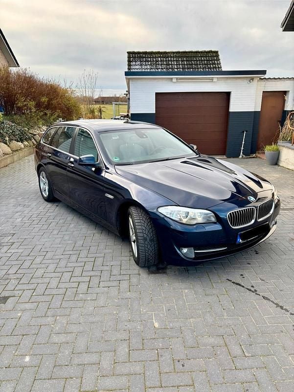 Gebraucht BMW 525 204 PS (150 kW) 2010 Blau Kombi