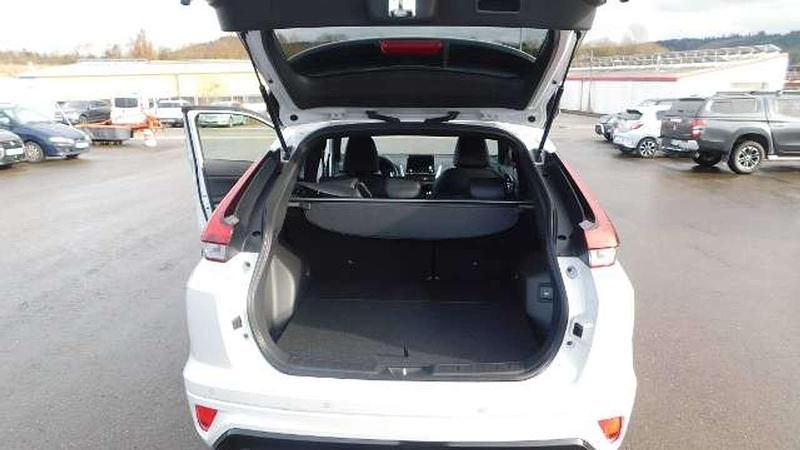 Gebraucht Mitsubishi Eclipse Cross Select 188 PS (138 kW) 2024 Titanweiß SUV