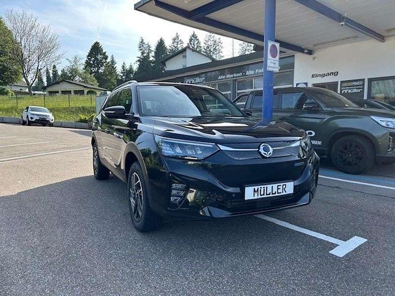 Neu KGM Korando 139 kW (190 PS) 2025 Space black SUV
