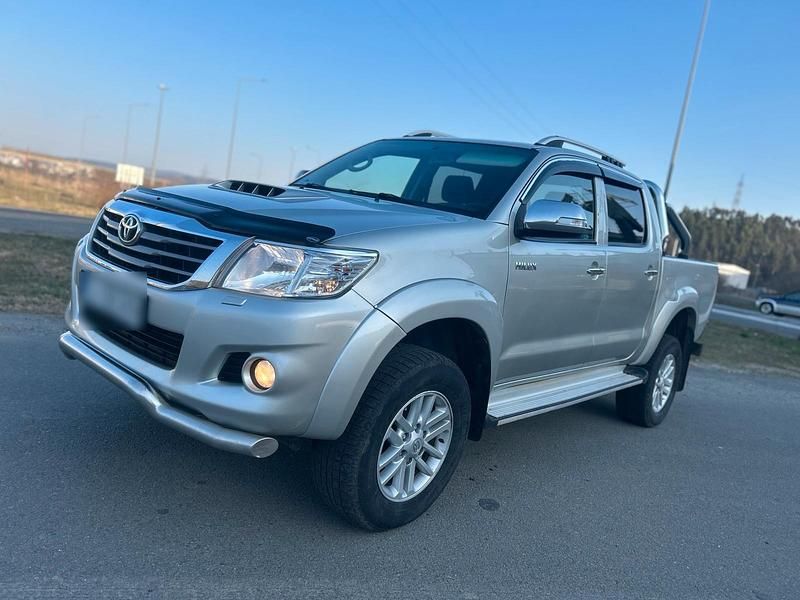 Gebraucht Toyota HiLux 171 PS (125 kW) 2014 Silber Pickup