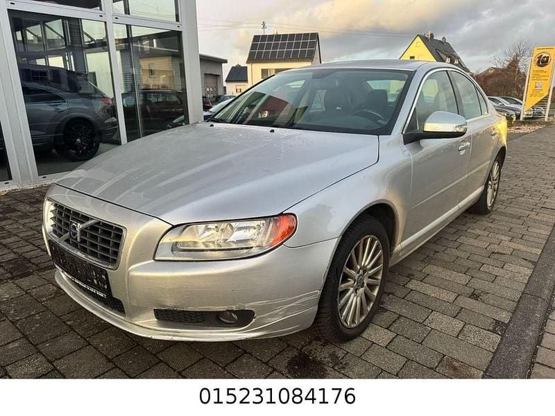 Silber Gebraucht 2008 Volvo S80 Momentum Limousine | 3.999 € (Superpreis) - Bild 1/4
