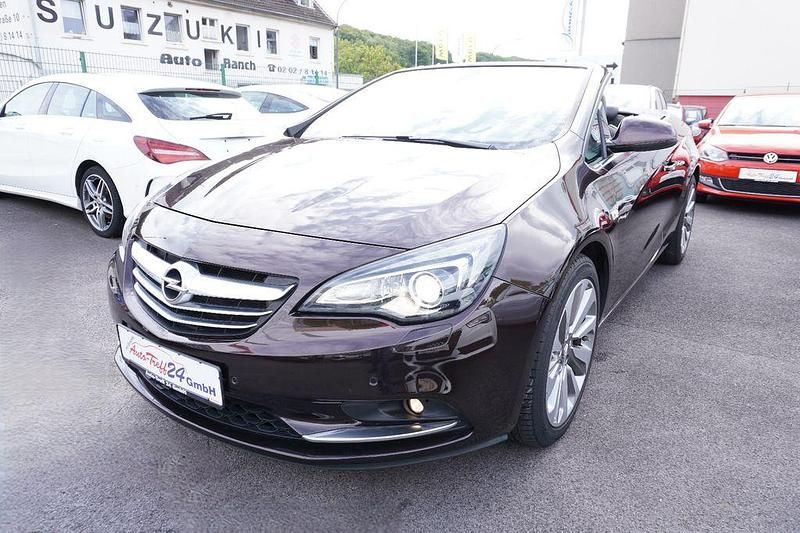 Gebraucht Opel Cascada Innovation 140 PS (102 kW) 2014 Braun Cabrio